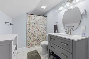 372 Buffinton St, Somerset, MA 02726 - Photo 3