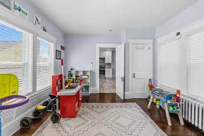 372 Buffinton St, Somerset, MA 02726 - Photo 17