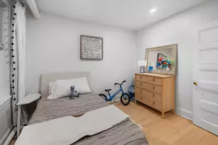76 Phillips St, Boston, MA 02114 - Photo 9
