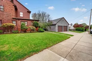 1800 Robeson St, Fall River, MA 02720 - Photo 11
