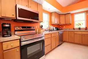 10 Pillings Rd, Saugus, MA 01906 - Photo 3
