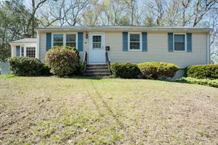 167 Theresa Cir, Northbridge, MA 01588 - Photo 1