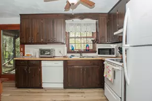 167 Theresa Cir, Northbridge, MA 01588 - Photo 7