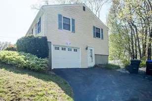 167 Theresa Cir, Northbridge, MA 01588 - Photo 3