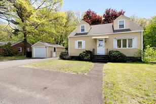 62 Lincoln Ave, South Hadley, MA 01075 - Photo 7