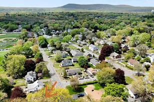 62 Lincoln Ave, South Hadley, MA 01075 - Photo 3