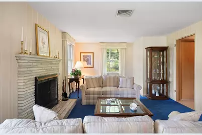 55 Longfellow Road, Holyoke, MA 01040 - Photo 13