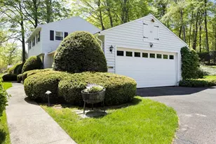 55 Longfellow Rd, Holyoke, MA 01040 - Photo 5