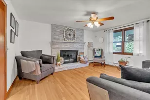 21 Edgewood Rd, Seekonk, MA 02771 - Photo 9