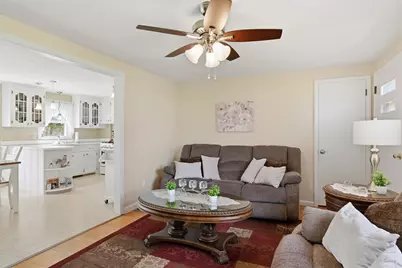 7 Joseph Ave, Westfield, MA 01085 - Photo 7