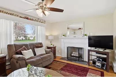 7 Joseph Ave, Westfield, MA 01085 - Photo 5