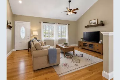 79 Beaudryave, Chicopee, MA 01020 - Photo 11