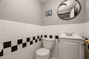 894 E 2nd St, Boston, MA 02127 - Photo 19
