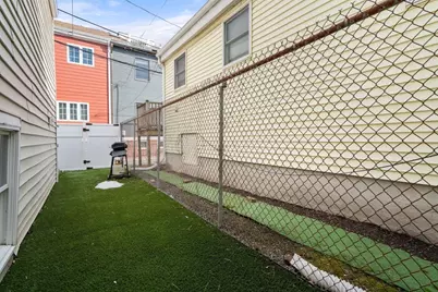 894 East 2nd St, Boston, MA 02127 - Photo 27