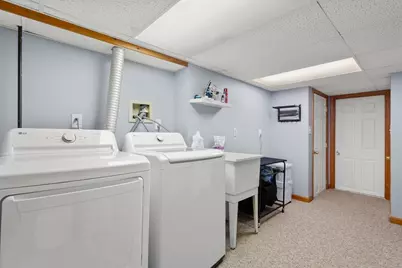 894 East 2nd St, Boston, MA 02127 - Photo 23