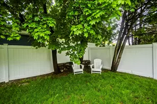 4 Jean Dr, Springfield, MA 01104 - Photo 17