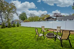 4 Jean Dr, Springfield, MA 01104 - Photo 9