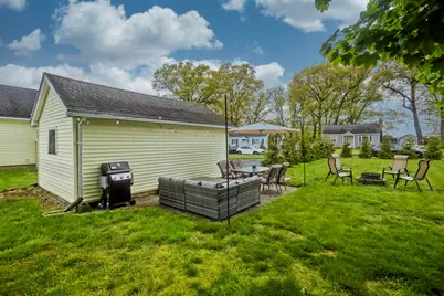 4 Jean Dr, Springfield, MA 01104 - Photo 13