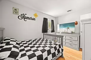 128 Windsor St, Fall River, MA 02723 - Photo 19