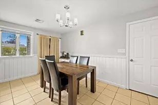 128 Windsor St, Fall River, MA 02723 - Photo 9