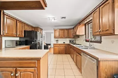 128 Windsor St, Fall River, MA 02723 - Photo 13