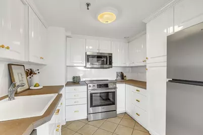 1731 Beacon Street #1515, Brookline, MA 02445 - Photo 19