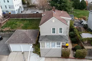 89 Oak St, Fall River, MA 02720 - Photo 3