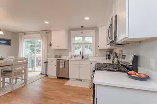 10 Patrick St, Attleboro, MA 02703 - Photo 17