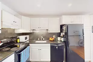 70 Jamaicaway, Boston, MA 02130 - Photo 3