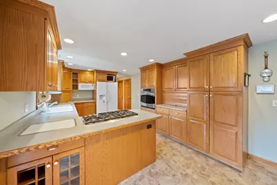 20 Bonney Lane, Dedham, MA 02026 - Photo 3