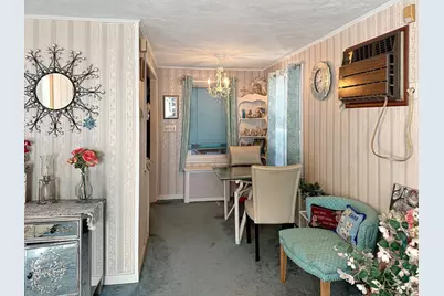 6 Atwood St, Wakefield, MA 01880 - Photo 3