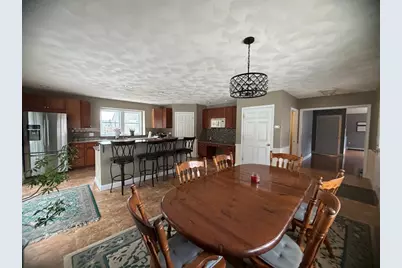 81 N Main St, Bellingham, MA 02019 - Photo 7