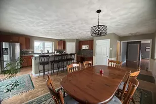 81 N Main St, Bellingham, MA 02019 - Photo 7