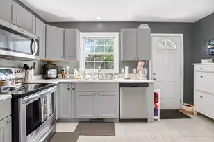79 Brandon Ave, Springfield, MA 01119 - Photo 11