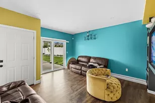 117 Farland Cir, New Bedford, MA 02745 - Photo 19