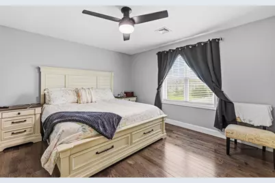 117 Farland Cir, New Bedford, MA 02745 - Photo 13