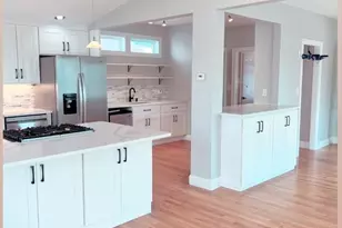 2 Meadow St, Salem, MA 01970 - Photo 1