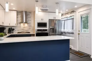 18 Ralston Rd, Boston, MA 02136 - Photo 3