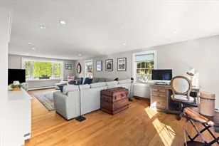 1125 School St, Mansfield, MA 02048 - Photo 9