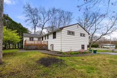 4 Greenwich Rd, Norwood, MA 02062 - Photo 23