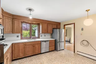 4 Greenwich Rd, Norwood, MA 02062 - Photo 3