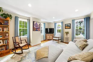 11 Beacon St, Woburn, MA 01801 - Photo 7