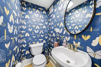 11 Beacon St, Woburn, MA 01801 - Photo 17