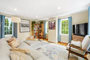 11 Beacon St, Woburn, MA 01801 - Photo 5