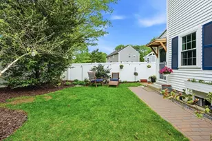11 Beacon St, Woburn, MA 01801 - Photo 31