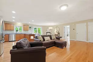 47 Terry Ln, Plainville, MA 02762 - Photo 7