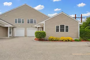 47 Terry Ln, Plainville, MA 02762 - Photo 1
