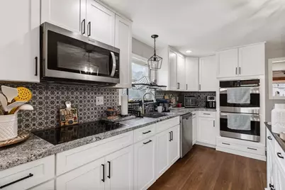 259 Jarry St, New Bedford, MA 02745 - Photo 11