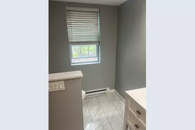 109 Eddywood St, Springfield, MA 01118 - Photo 13