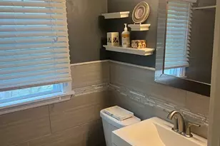 109 Eddywood St, Springfield, MA 01118 - Photo 21